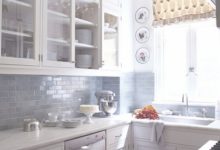 White Kitchen Tiles Ideas