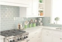 White Kitchen Cabinets With Glass Tile Backsplash