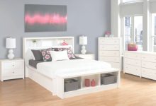 White Queen Platform Bedroom Set