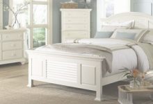 Broyhill White Bedroom Set