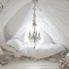 How To Create A Romantic Atmosphere In The Bedroom