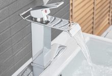 Waterfall Bathroom Sink Faucet