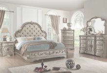 Tufted Queen Bedroom Set