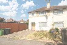 3 Bedroom Houses For Sale In Chingford