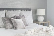 White And Grey Bedroom Wallpaper