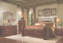 Triomphe Bedroom Set