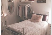 Small Bedroom Organization