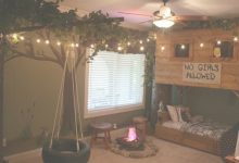 Treehouse Bedroom Theme