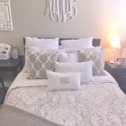 Chic Apartment Bedroom Ideas